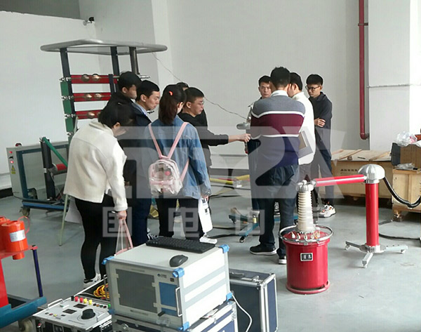 沖擊電流和沖擊電壓發(fā)生器現(xiàn)場試驗(yàn) 沖擊電流和沖擊電壓發(fā)生器現(xiàn)場試驗(yàn)